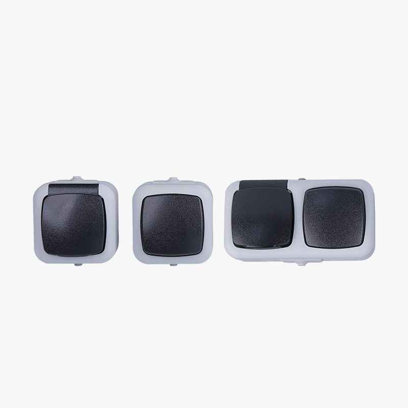 How to arrange the living room switch socket?